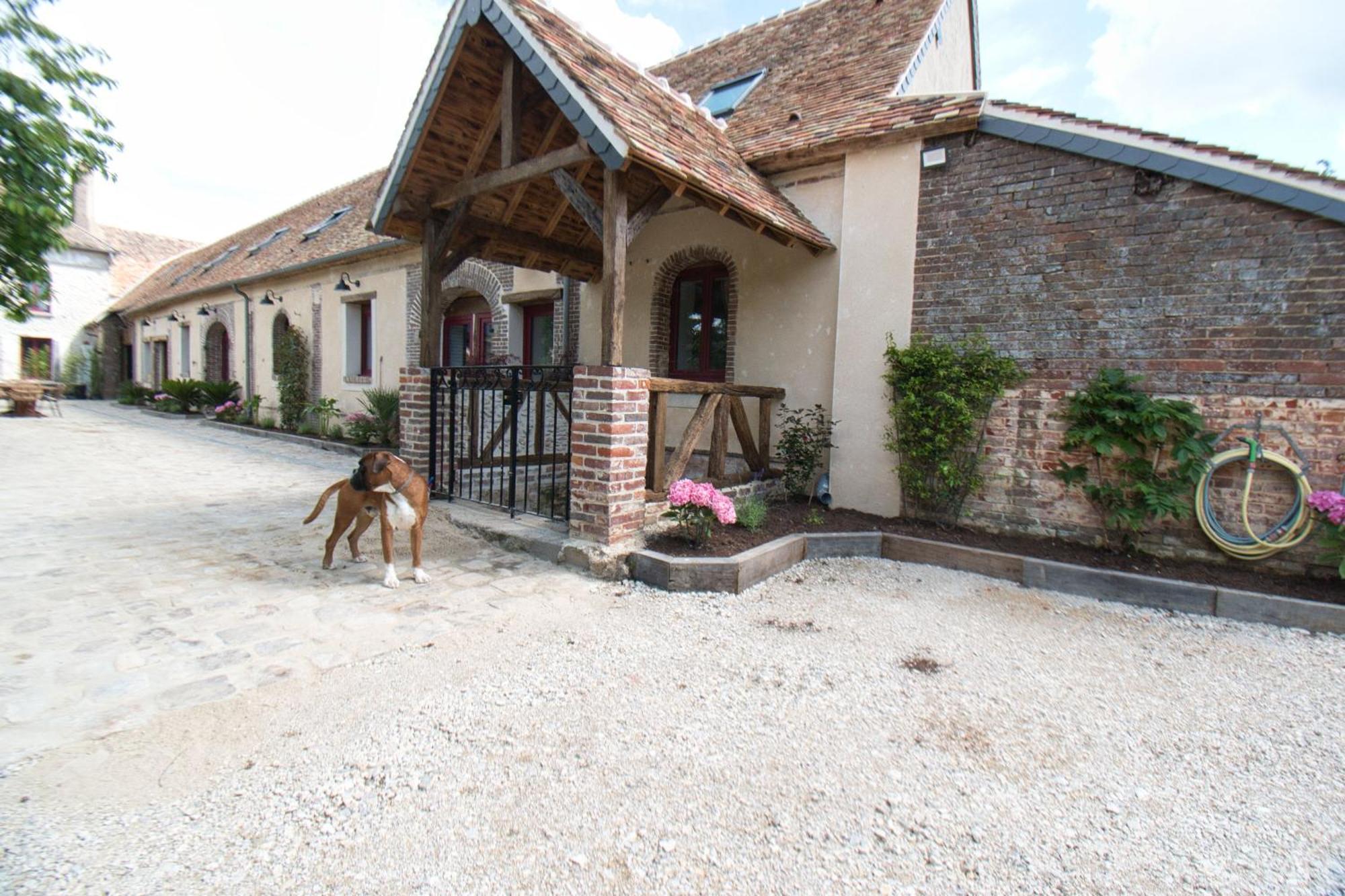 Le Relais Des Caleches - La Jungle Room Bu (Eure-et-Loir) Kültér fotó