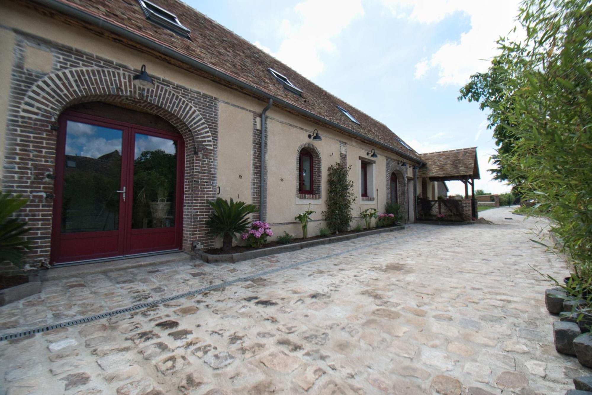 Le Relais Des Caleches - La Jungle Room Bu (Eure-et-Loir) Kültér fotó