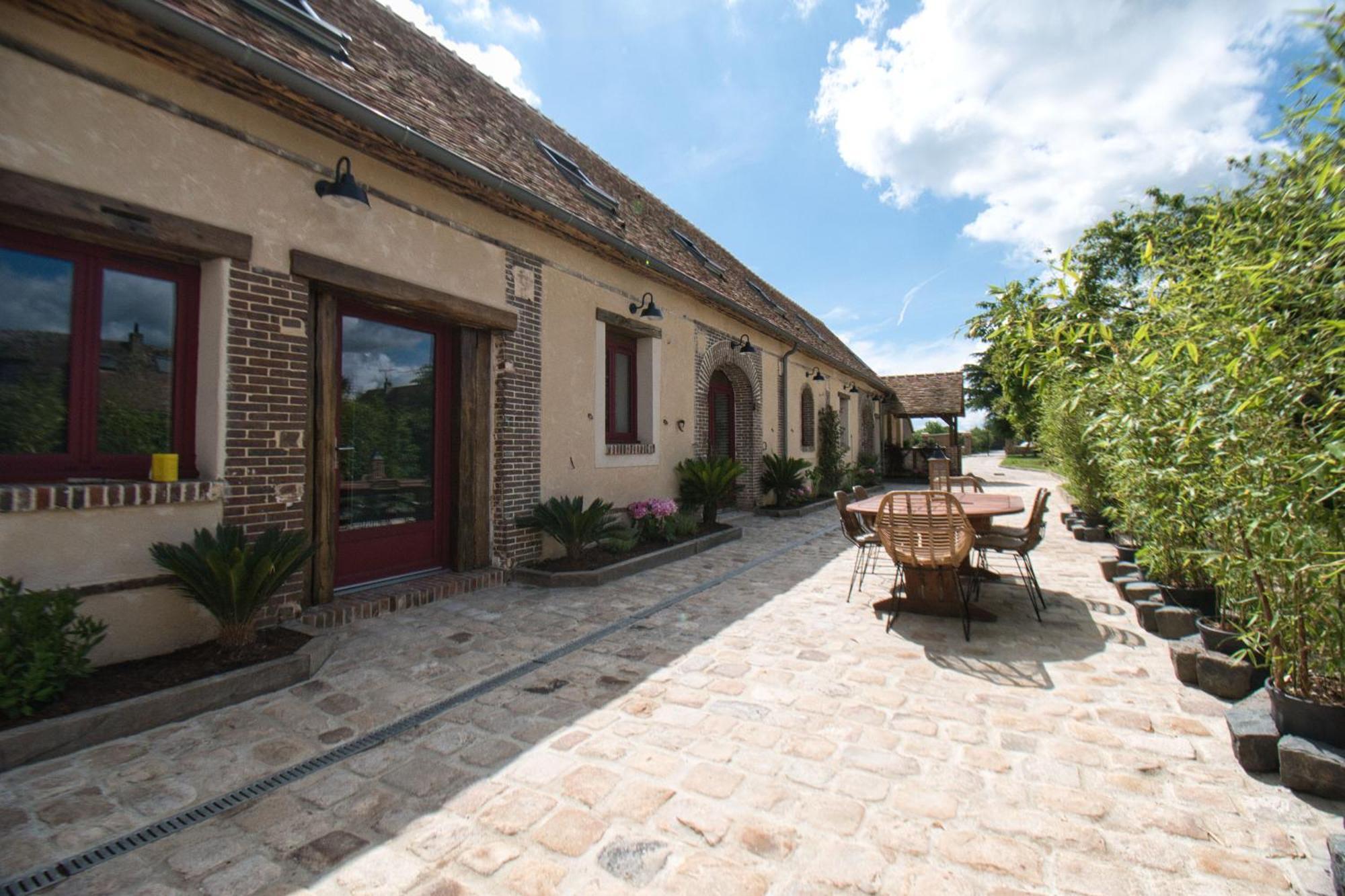 Le Relais Des Caleches - La Jungle Room Bu (Eure-et-Loir) Kültér fotó